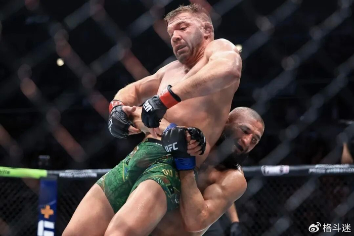 世界杯赛果查询-奇马耶夫击倒朗特里!悬赏重金求虐!|UFC|凯文·加内特|训练|斯特里克兰|冠军_新浪体育_新浪新闻